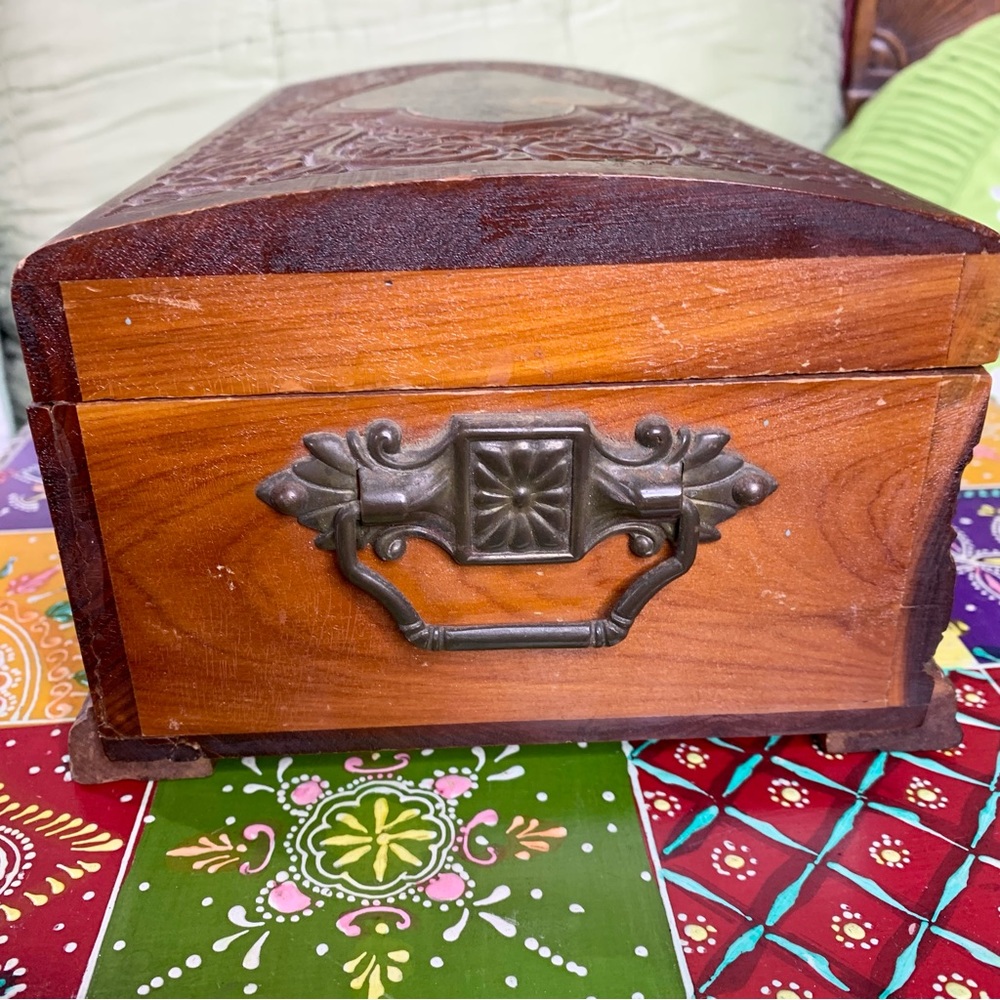 Cedar Mirrored Jewelry Box - Picture 5 of 11